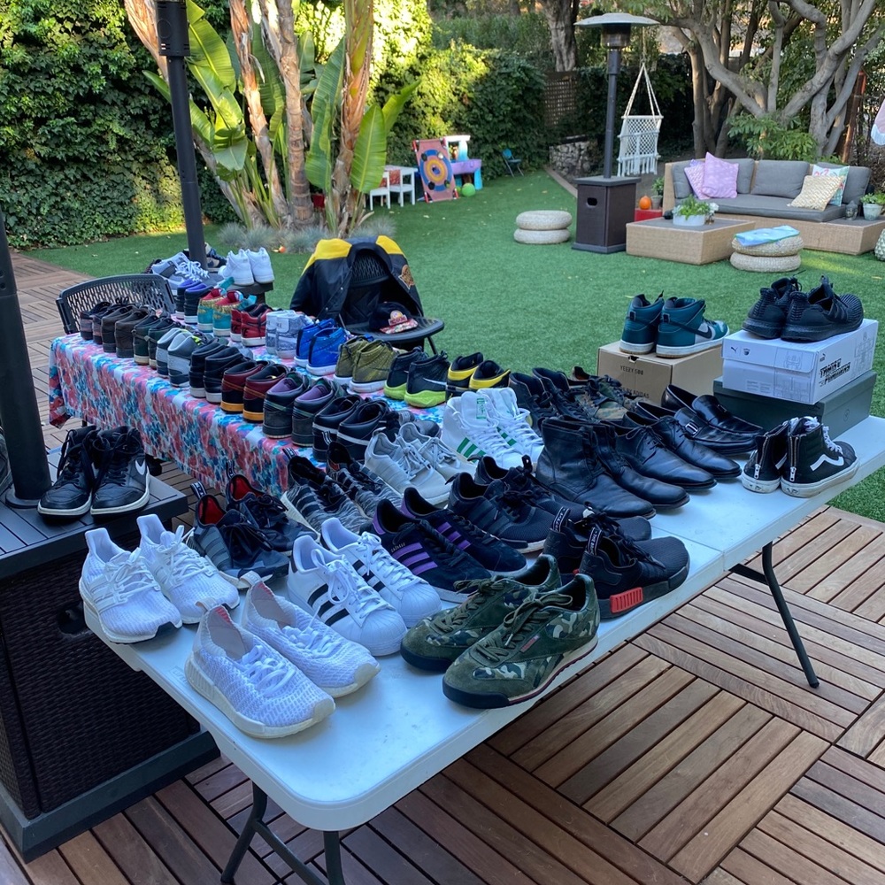 Meet your Posher, Sneakerhead